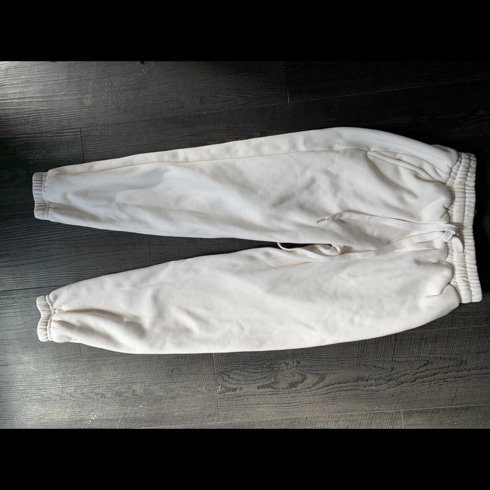 fabletics Go-To Sweatpants - Picture 3 of 5